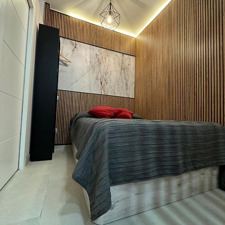 Apartamento Vistalegre! Pequeno Y Fantastico Loft Cerca Del Metro Madrid Exterior foto